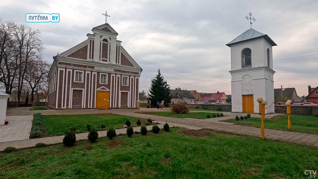 Королева Бона своими руками закладывала фундамент этого костёла – узнали историю святыни в Лунно-6