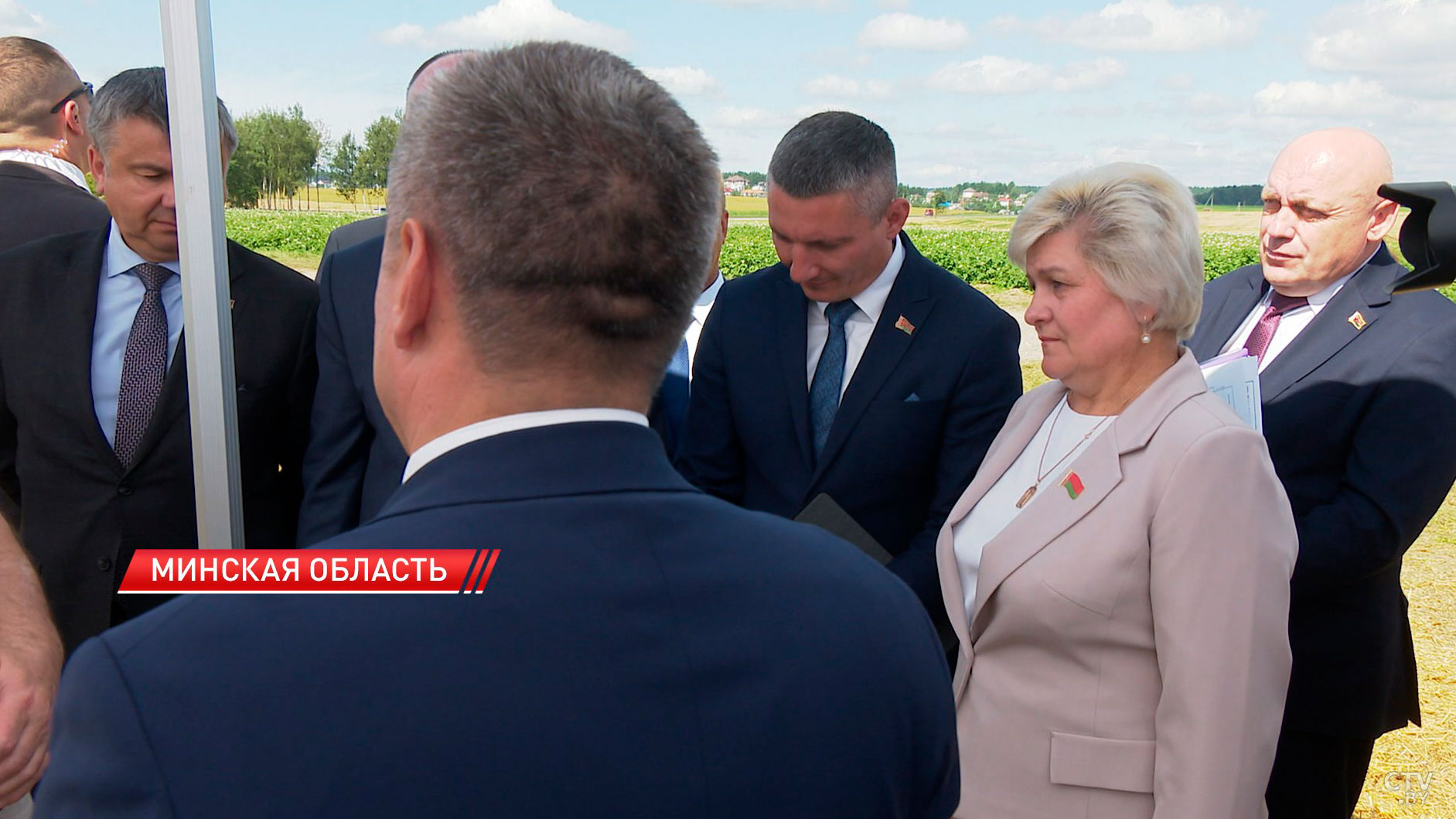 У меня хуже. Академикам подсыплю! Лукашенко о картошке в «Озерицком-Агро»-4 У меня хуже. Академикам подсыплю! Лукашенко о картошке в «Озерицком-Агро»-4
