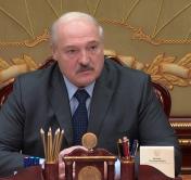 Александр Лукашенко: надо взять под контроль работу вертикали власти по обеспечению населения продовольствием в зимний, весенний период