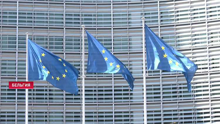 Долг Евросоюза достигнет 900 млрд долларов уже через 3 года