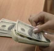 Белорусы стали активнее покупать валюту Белорусы стали активнее покупать валюту