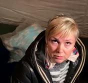 «Ехали солдаты наши, украинские, взорвали мосты». Что говорят мирные жители Донбасса о «гуманитарном коридоре»?