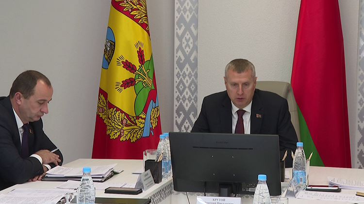 Дмитрий Крутой провел совещание по системным вопросам АПК в Могилевской области