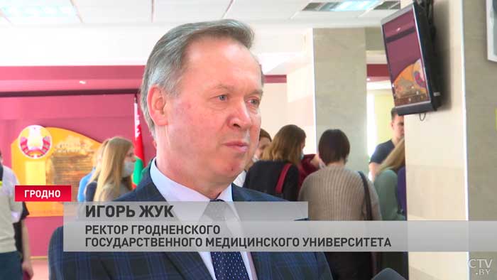 «Это очень благородная миссия». Студенты Гродненского медуниверситета сдают безвозмездно кровь-10