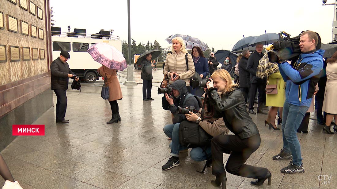 По итогам 2020-го 65 победителей. В Минске открыли Республиканскую доску почёта-13