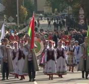 Сколько весит каравай северного региона Беларуси и кому подарили трактор? В Браславе аграрии празднуют «Дажынкі» 