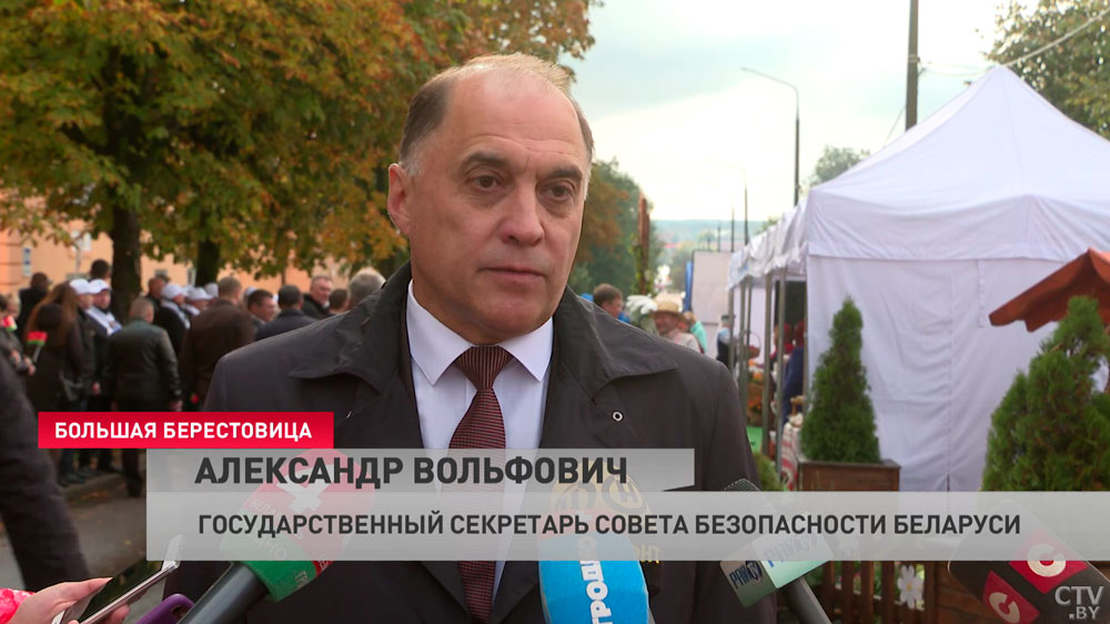 Вольфович: хлеб, зерно сегодня – это золото. А люди в погонах обеспечат военную безопасность-4