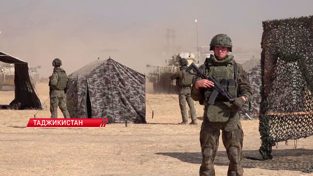 Военнослужащие ОДКБ отрабатывают совместные действия в ходе манёвров в Таджикистане-2 Военнослужащие ОДКБ отрабатывают совместные действия в ходе манёвров в Таджикистане-2