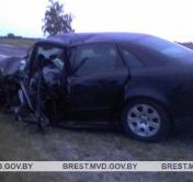 В Дрогичинском районе легковушка врезалась в фуру. Пострадали два человека