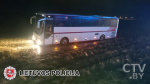 Кадры с места ДТП: автобус с белорусскими детьми съехал в кювет в Литве