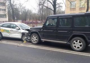 Выбросило на встречную полосу. Авария с участием трёх машин произошла на Куйбышева в Минске