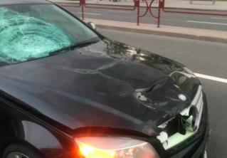 На Кальварийской Mercedes насмерть сбил мужчину, который переходил дорогу в неположенном месте