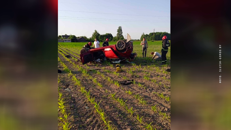 Каршеринговый автомобиль разбился в Слуцком районе. Один человек погиб