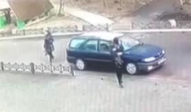 ДТП на Долгиновском тракте: автомобиль сбил пешехода, двигаясь задним ходом