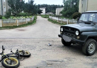 В Слуцком районе 8-летний велосипедист попал под колёса УАЗа