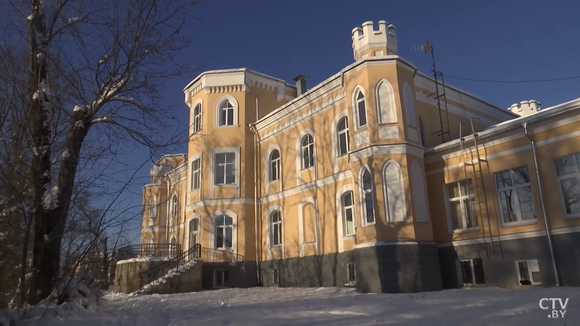 Роскошные террасы, теннисный корт и парк. Рассказываем о жизни дворян в Прилукском дворце-4 Роскошные террасы, теннисный корт и парк. Рассказываем о жизни дворян в Прилукском дворце-4