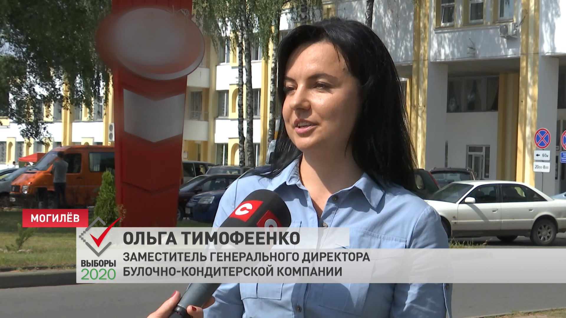 Ни один праздник в Беларуси не обходится без каравая. Что происходило на избирательных участках в Могилёве-10