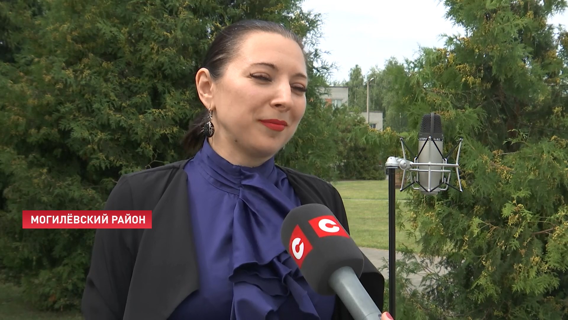 Ни один праздник в Беларуси не обходится без каравая. Что происходило на избирательных участках в Могилёве-25