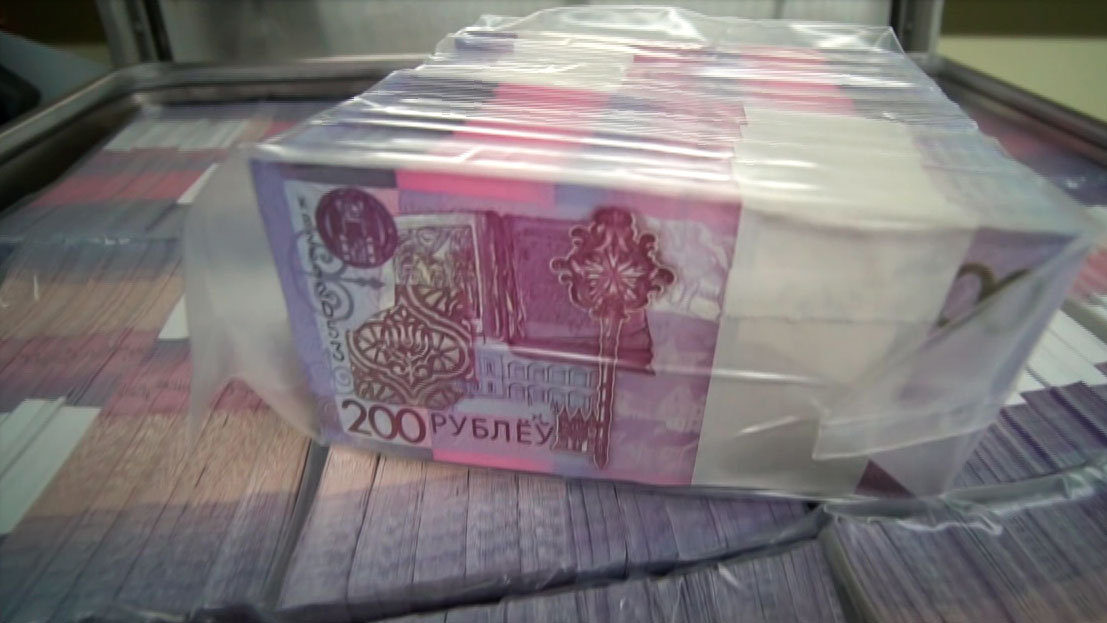 Рублёвые вклады белорусов продолжают расти