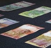 Нацбанк выпускает в обращение обновленные банкноты 20 и 50 рублей