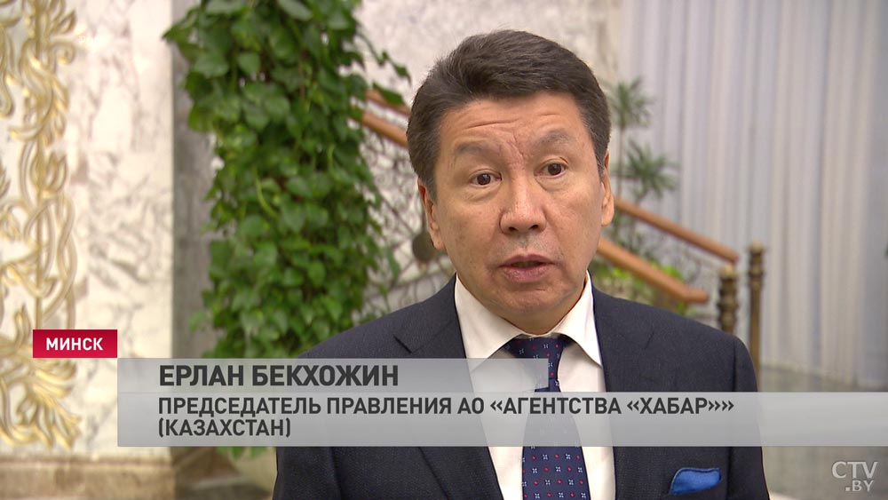 «С ним очень легко беседовать, без напряга». Что рассказал журналист из Казахстана про Александра Лукашенко?-1