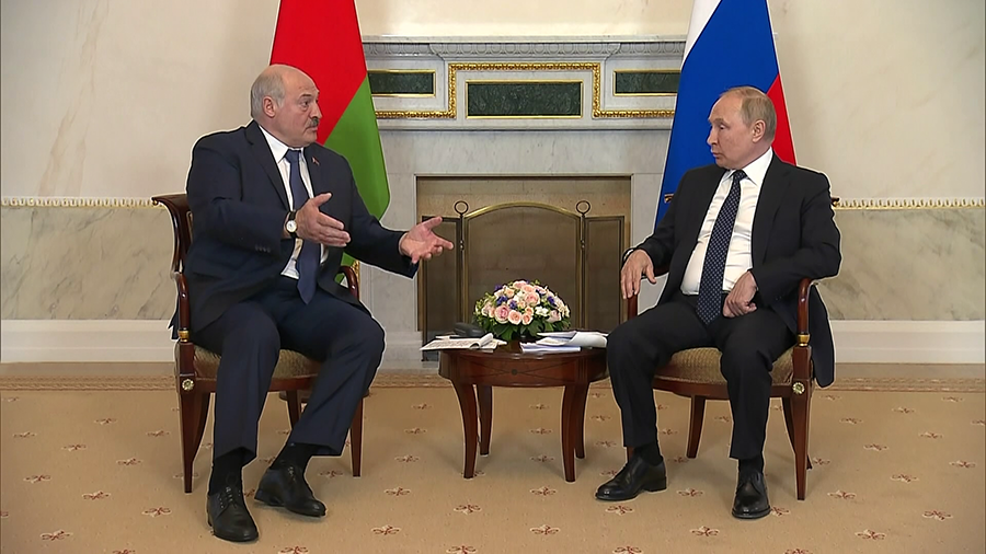 Лукашенко: хотят прекратить транзит из России через Беларусь в Калининград. Это сродни объявлению войны