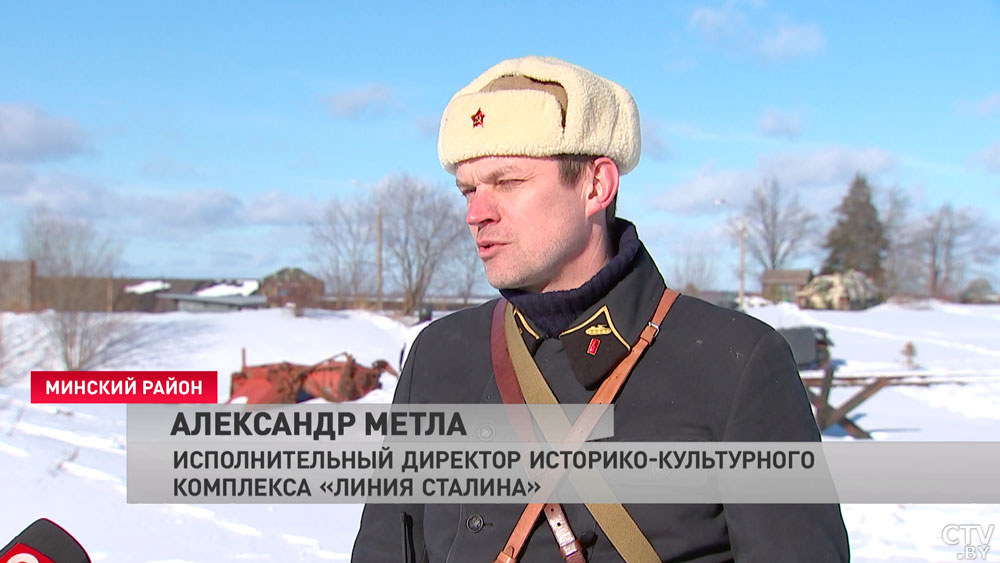 Весил 14 тонн, противостоял любым немецким машинам. Этот танк участвовал в реконструкции сражений на «Линии Сталина»-10