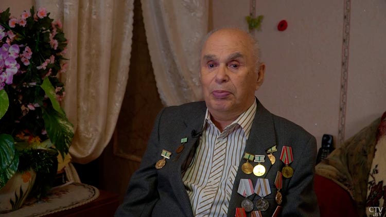 «Это ужасно было, все плакали». Ребёнок блокадного Ленинграда о самых страшных 872 днях-10 «Это ужасно было, все плакали». Ребёнок блокадного Ленинграда о самых страшных 872 днях-10