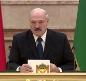 Александр Лукашенко – Европе: «Зачем запирали людей в квартиры? Они там побыли, как в тюрьме, вышли и заразились» 