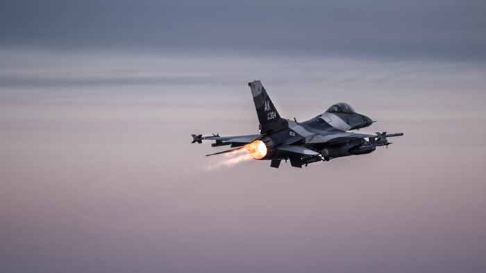 Нидерланды разрешили ВСУ использовать F-16 для ударов по России