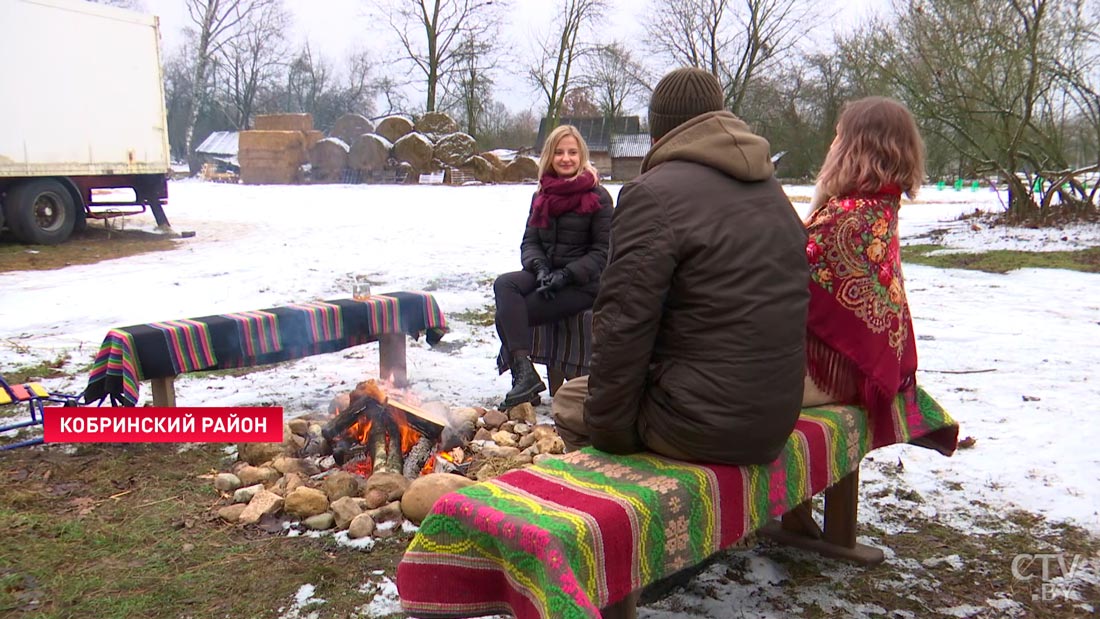 «Нет условий, но что мешает нам это делать». Молодая семья переехала в деревню и готова выпустить первый белорусский хамон-31