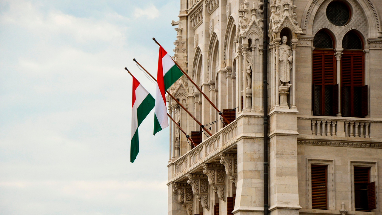 Сийярто раскритиковал Сикорского за выпад в сторону РФ-0 Сийярто раскритиковал Сикорского за выпад в сторону РФ-0