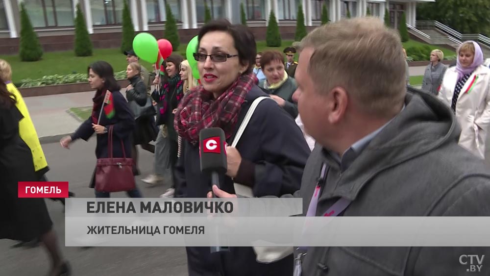 В центре Гомеля теперь развевается 12-метровый флаг: «Это символ нашей свободы»-4