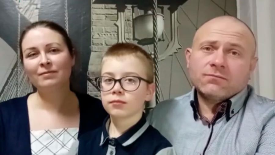 Они живут тут почти 8 лет. Что говорят украинцы, которые совсем недавно получили белорусское гражданство?