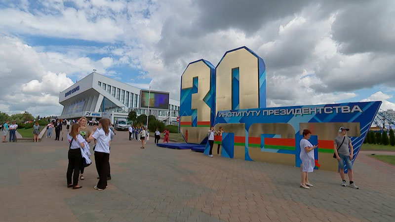 30 лет назад состоялась первая инаугурация Лукашенко