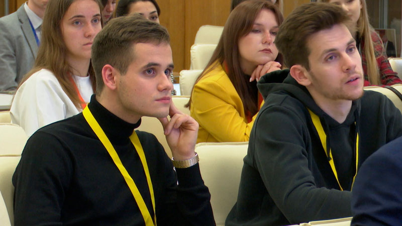 «Начинаем дружить с другими университетами». Международный молодёжный форум открылся в Минске