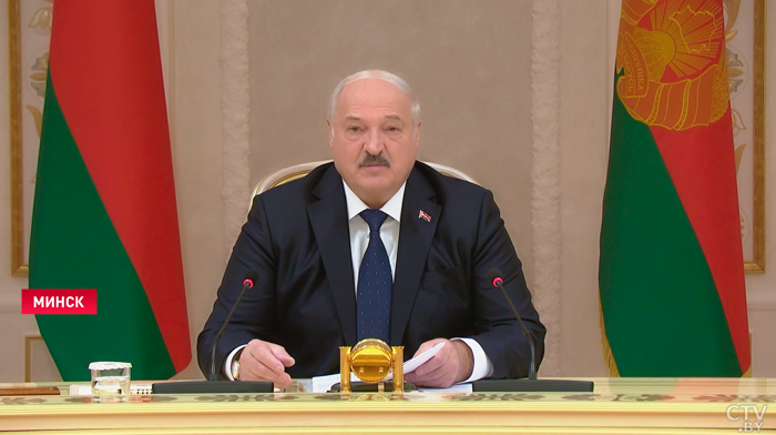 Лукашенко: «Часто говорю президенту России: вот с Питером у нас получается всё!»-1