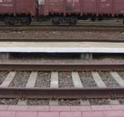 В Дзержинском районе пенсионерка погибла под колёсами поезда 