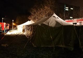 Стало известно, зачем установлены палатки во дворе Минской инфекционной больницы