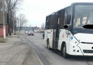В Полоцке автобус сбил девочку, которая выбежала на дорогу 
