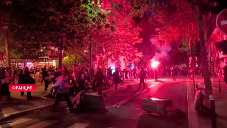 Во Франции вспыхнули протесты недовольных итогами выборов-1 Во Франции вспыхнули протесты недовольных итогами выборов-1