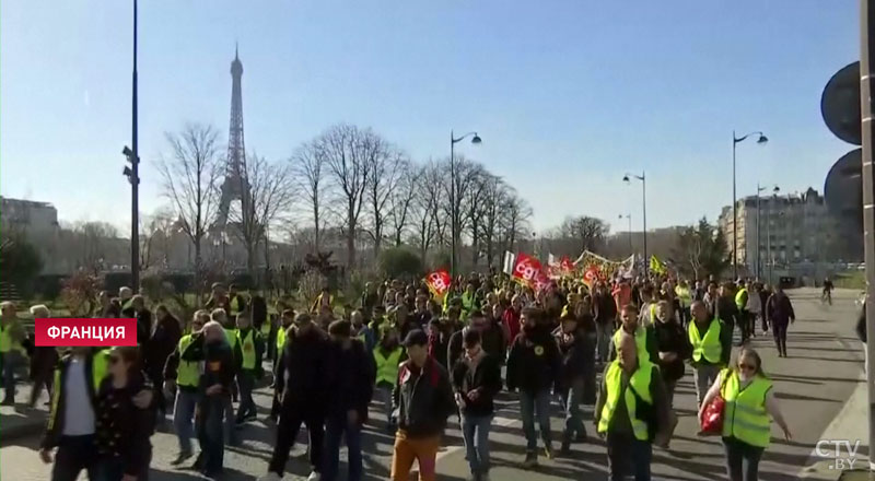 «Жёлтые жилеты» готовятся провести акции протеста во Франции-4