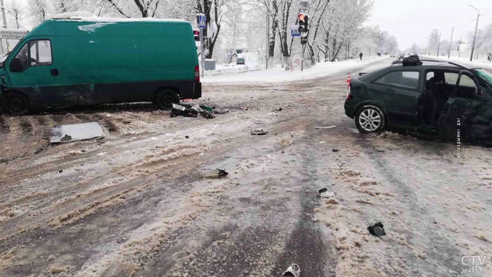 В Минской области за выходные произошло 276 аварий. Есть погибшие-13