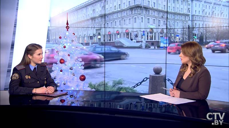 В Витебске скорая помощь опрокинулась после столкновения со Skoda