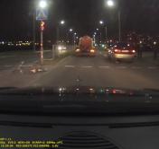 В Гродно ребёнок выбежал на дорогу за пьяным отцом и попал под колёса машины