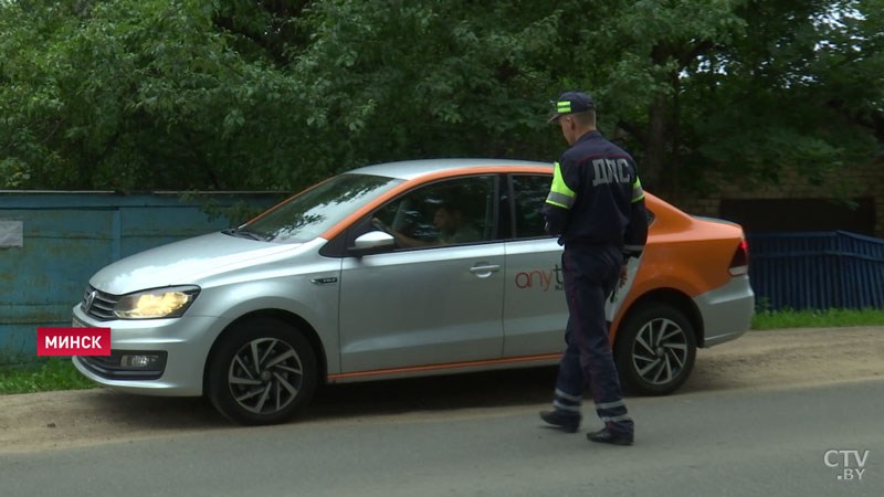 Водитель выпил, ударился о фуру и заснул. ГАИ проводит профилактические рейды-16