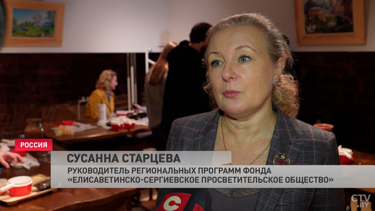 Сами императоры здесь ели сыры и оставили охотничьи трофеи. Белорусы посетили Дворцовую ферму в Гатчине