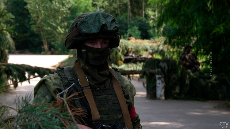 Гайдукевич: нарушение границы Беларуси польским военным вертолётом – это сознательная провокация-13