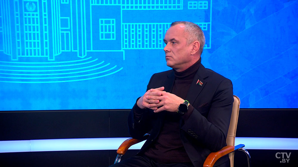 Гедич: «Ситуация характеризует очень негативно польскую сторону и вообще позицию Европейского союза»-13