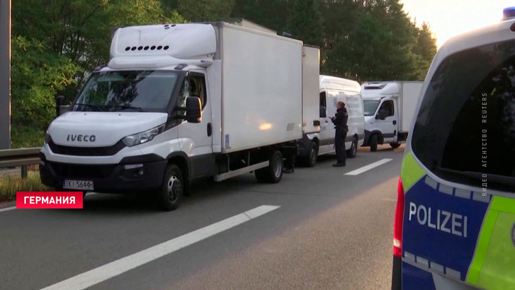 Правительство Германии урежет в два раза расходы на мигрантов-1